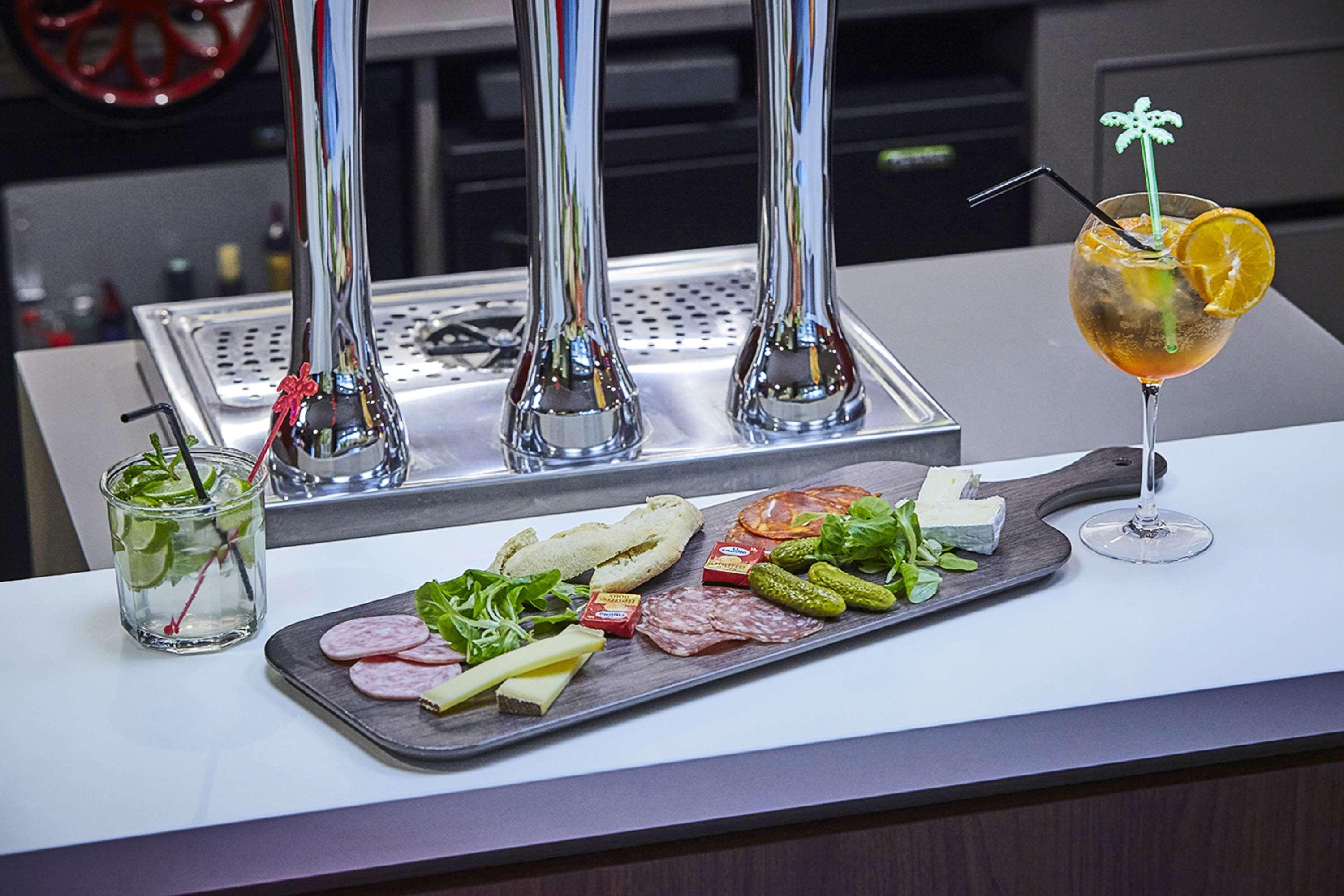 阿让特伊钟楼酒店 外观 照片