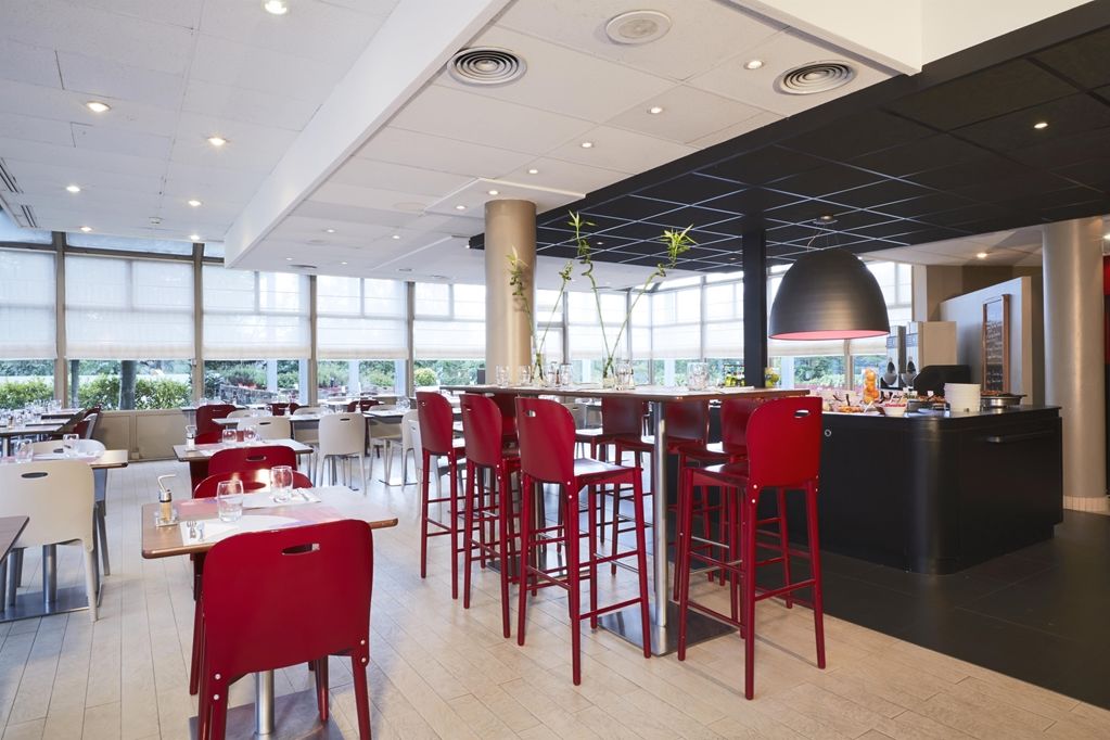 阿让特伊钟楼酒店 外观 照片